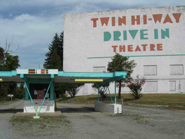 Twin Hi-Way Drive-In - 2013 Photo